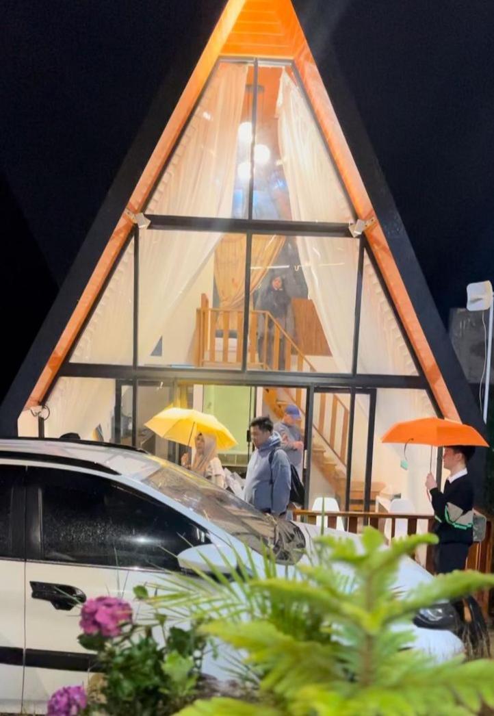 Agriya Lubis Cabin Diyeng Bagian luar foto
